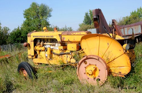 minneapolis-moline-tractor